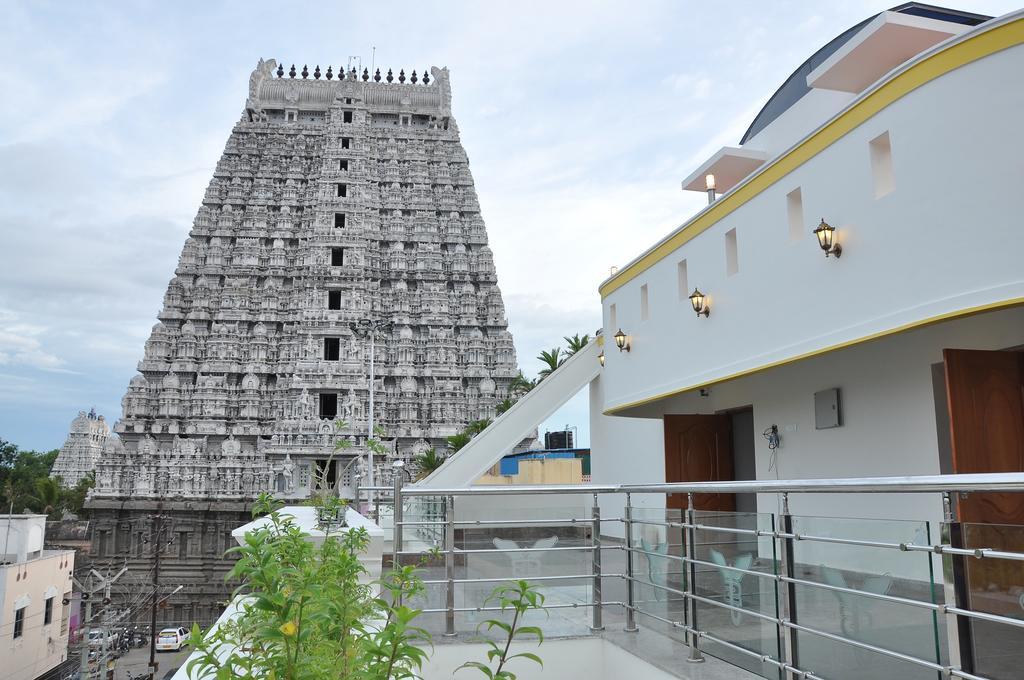 Sri Sarvesha JS Palace Tiruvannamalai Bagian luar foto